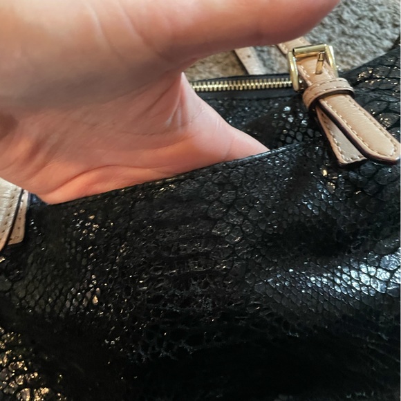 Michael Kors purse - Picture 8 of 16